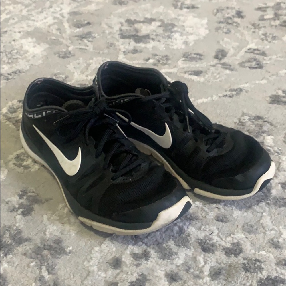 Nike shoes size 8
